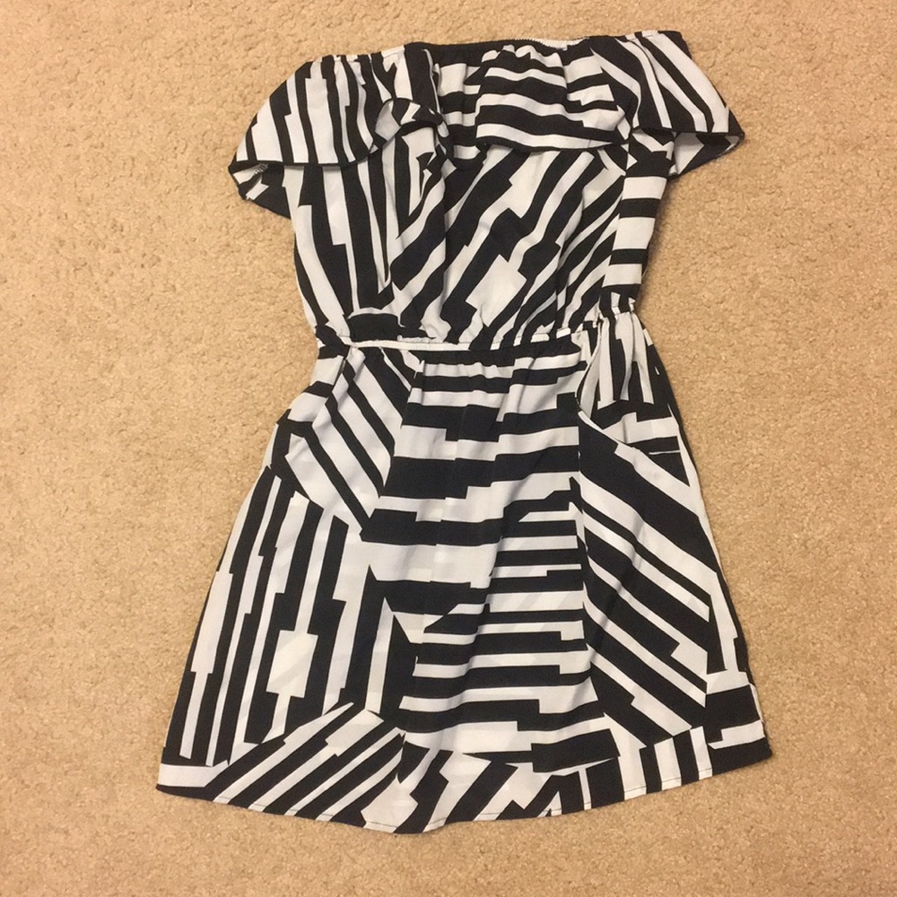 Strapless Print Dress.